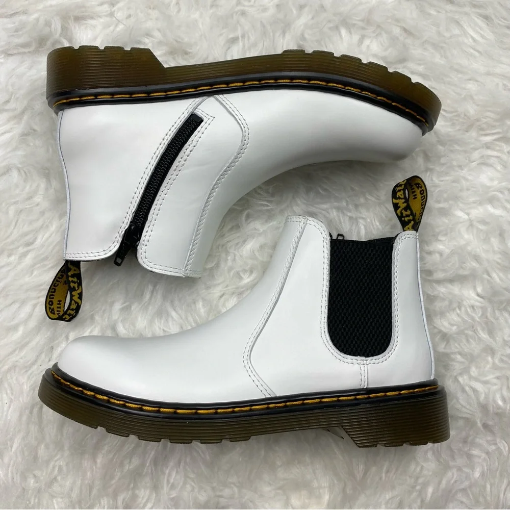 DR DOC MARTENS 2976 Quad Chelsea White Leather Romario Boots US Kids Sz 3 EU 34 - Picture 6 of 11